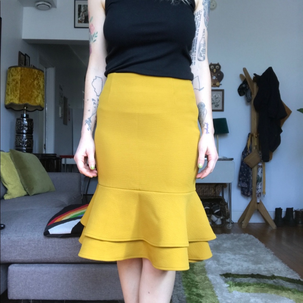 MODCLOTH Tiered Ruffle Pencil Skirt in Marigold